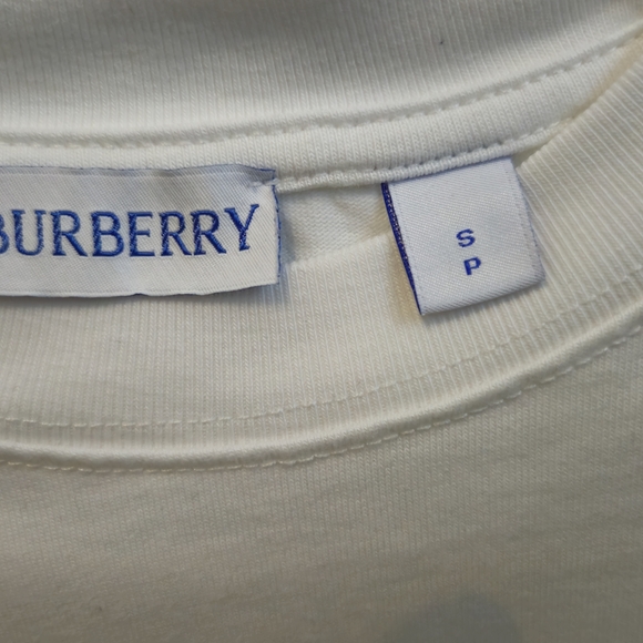 Burberry White Frog Graphic T-Shirt - Picture 6 of 7